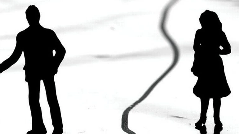 Απίστευτο!-Χρειάστηκε τη βοήθεια της αστυνομίας για να…χωρίσει την κοπέλα του!